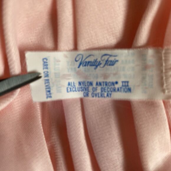VTG Vanity Fair Womens Pink Brushed Nylon Nightgown Size Medium Cottage Feminine - Picture 10 of 14